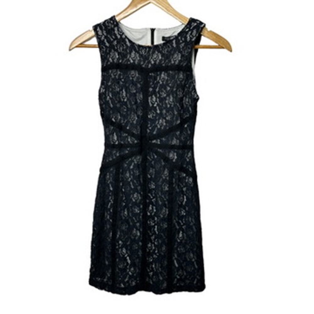 BISOU BISOU Sheath Dress Black Lace Sleeveless Shift Dress Women's Size 4